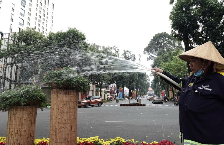 Hồ Con Rùa ngày và đêm đón năm mới 2025 ảnh 23