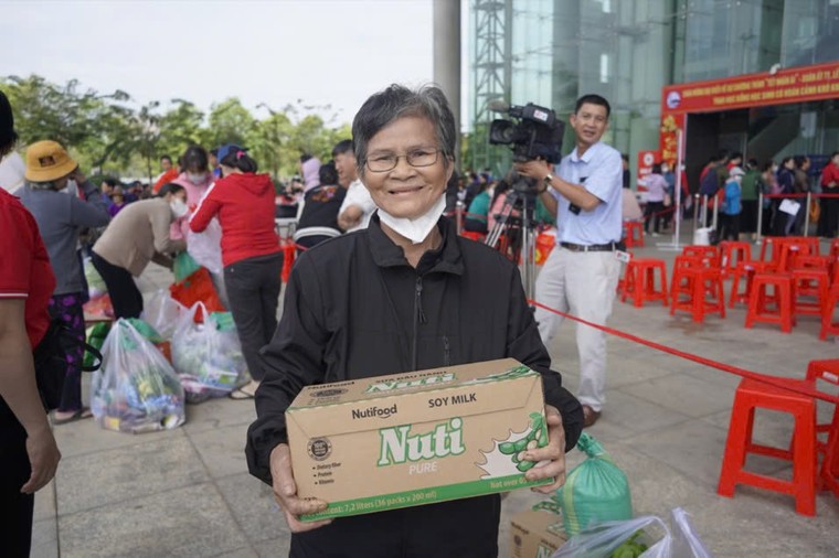 Nutifood mang xuân yêu thương đến nhiều hoàn cảnh khó khăn ảnh 2