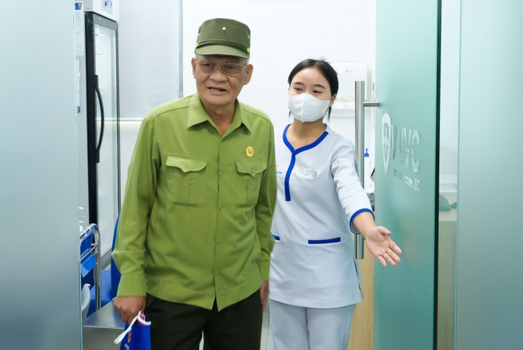 VNVC tiêm miễn phí vắc xin cúm cho cựu binh, thương bệnh binh, người có công với cách mạng ảnh 10