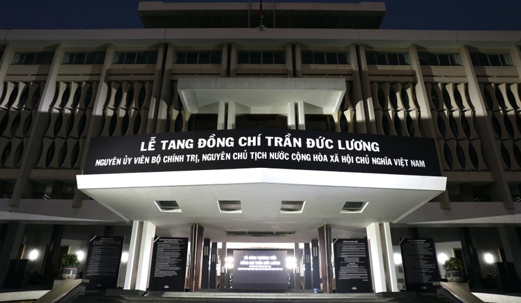 TP.HCM: Bắt đầu Lễ viếng và Lễ truy điệu nguyên Chủ tịch nước Trần Đức Lương ảnh 5