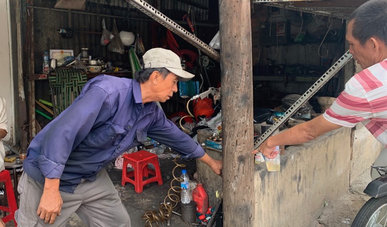 Hạ tầng TP.Thủ Đức bây giờ ra sao? - Bài 2: Người dân khốn khổ chống đỡ ngập nước quanh chợ ảnh 3