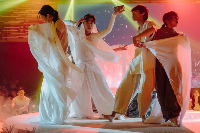 Ca sĩ Đồng Lan đem “Trầy xước” để chữa lành ảnh 2