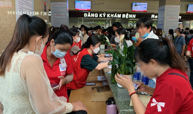 Nhọc nhằn khám bệnh - Bài 2: Lên thành phố thì tốn kém, ở quê không yên tâm ảnh 3