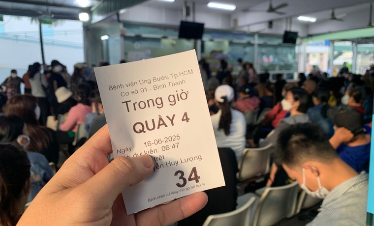 Nhọc nhằn khám bệnh ảnh 3