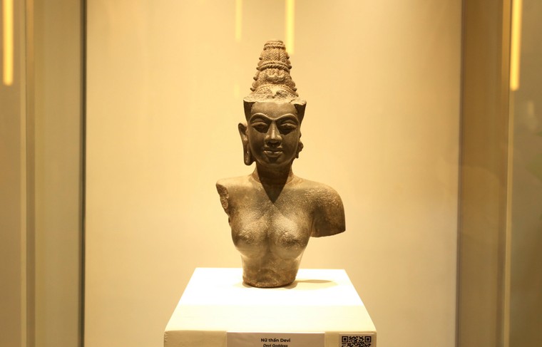 Chiêm ngưỡng “Bảo vật quốc gia - Những kiệt tác di sản tại TP.HCM” ảnh 12