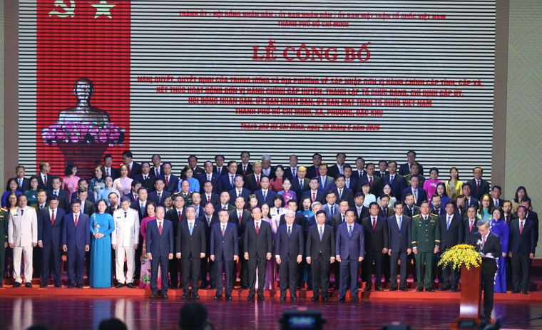 Tổng Bí thư Tô Lâm: “Đội ngũ đã chỉnh tề, hàng lối đã ngay ngắn, cả dân tộc cùng vươn tới tương lai” ảnh 2