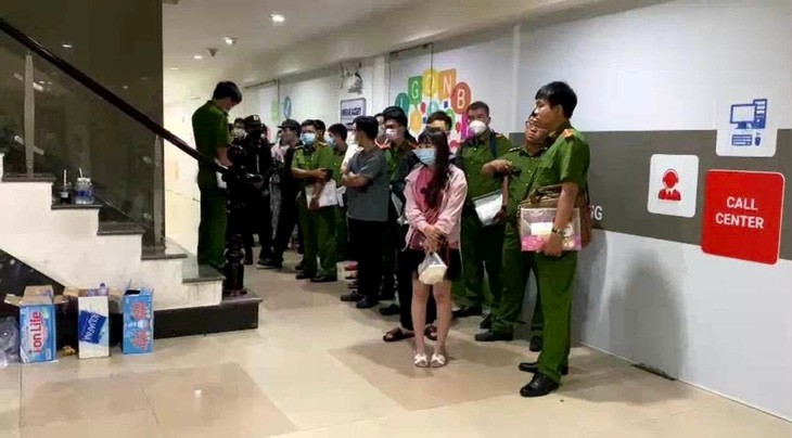 Tự nhiên mắc nợ công ty tài chính ảnh 4