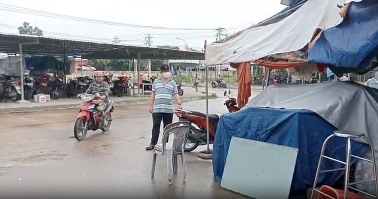 Vụ thu phí ra vào chợ Sara: Bí thư xã Hàm Thuận chỉ đạo xử lý dứt điểm, không để tái diễn ảnh 1