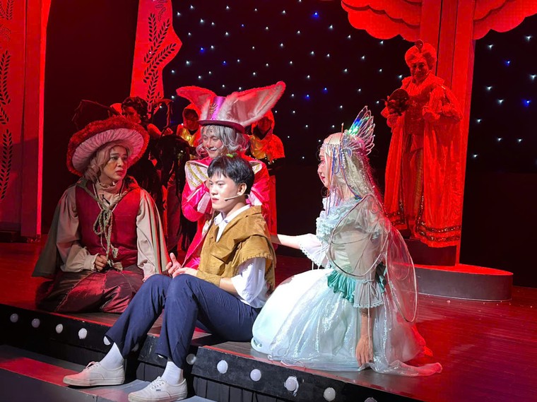 “Cuộc phiêu lưu vào vương quốc tâm hồn” ảnh 1