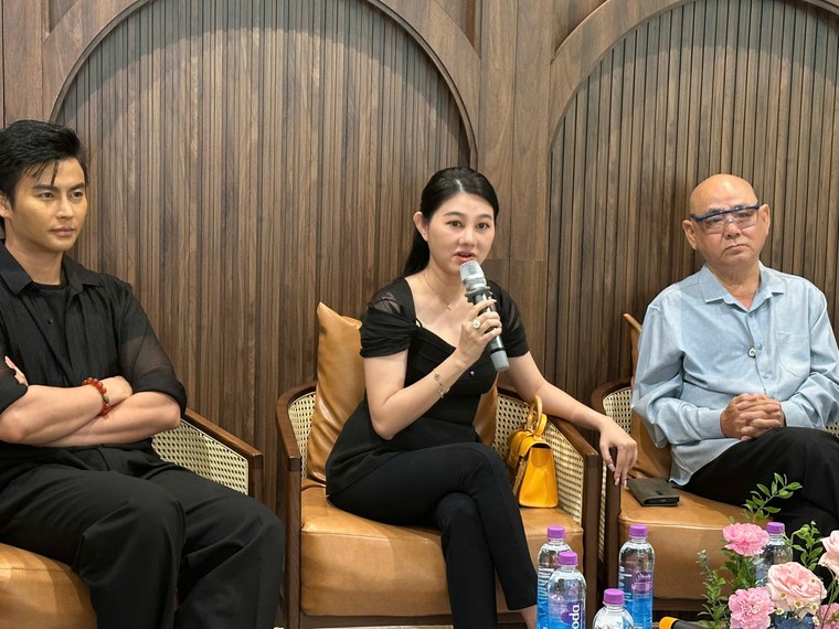 “Bức ngôn đồ Đại Việt” tái ngộ khán giả mê cải lương tuồng cổ ảnh 1