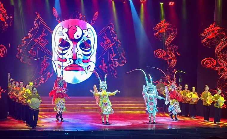 Bế mạc "Những ngày Văn học - Nghệ thuật TPHCM": Dòng chảy 50 năm và khát vọng sáng tạo ảnh 1