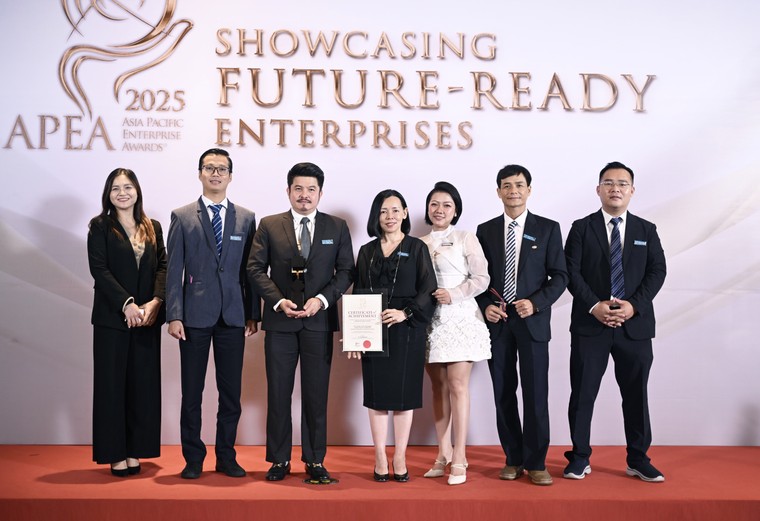 Hệ thống nhà thuốc và trung tâm tiêm chủng Long Châu xuất sắc vinh danh tại giải thưởng “Doanh nghiệp Châu Á 2025” ảnh 3