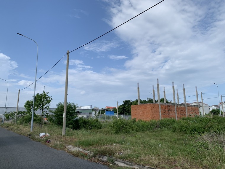 Dự án Khu nhà ở Khang Gia Hân - Bài 1: Khách hàng mua đất nhưng không được xây nhà! ảnh 2