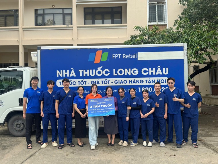 Long Châu hỗ trợ miễn phí hơn 2.000 liều vắc xin uốn ván, giúp người dân miền Trung phòng bệnh sau bão ảnh 3