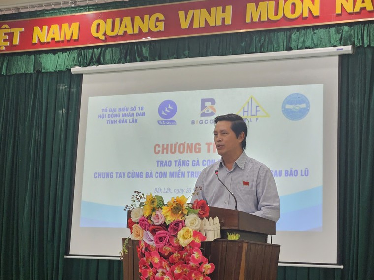 Trao tặng 10.000 con gà giống cho các hộ dân khó khăn tại Đắk Lắk ảnh 2