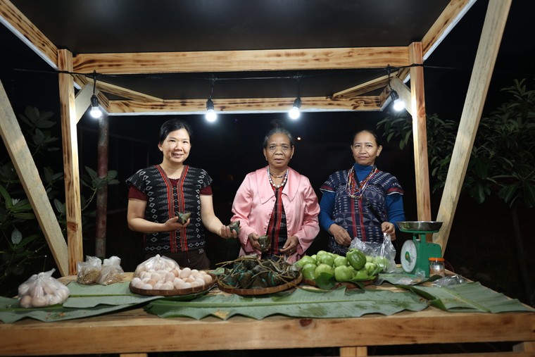 “Miền ký ức Cơ Tu”: Xem một vở diễn hiểu được một cộng đồng ảnh 5