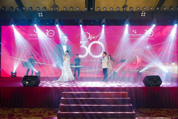 Bằng Kiều: 'Tân Á Đại Thành đã gắn bó với người Việt như một ca khúc bất hủ' ảnh 7