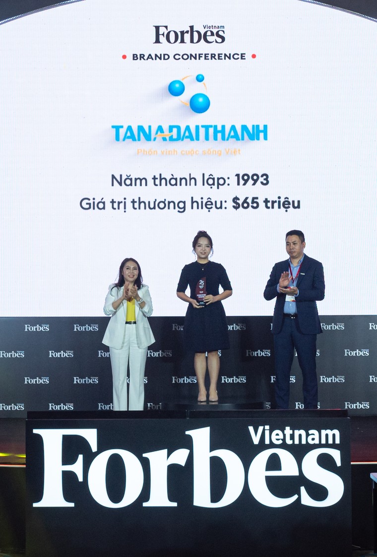 Tân Á Đại Thành vào Top 10 thương hiệu công ty hàng tiêu dùng cá nhân & công nghiệp dẫn đầu Việt Nam ảnh 1