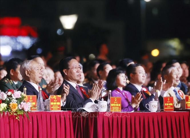 Phấn đấu để Quảng Ninh trở thành một tỉnh kiểu mẫu giàu đẹp, văn minh, hiện đại ảnh 1