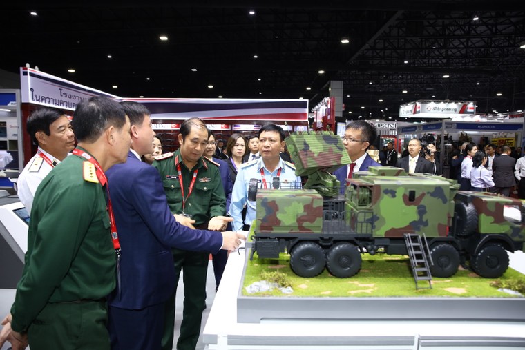 Viettel tổ chức Gian hàng Quốc gia Việt Nam tại Triển lãm Quốc phòng và An ninh 2023 ảnh 2
