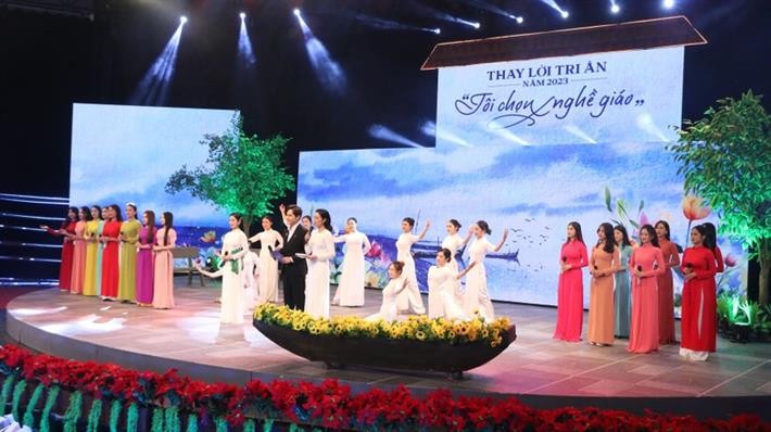 Nghề giáo: Lựa chọn dấn thân với tình yêu thương vô bờ bến ảnh 1