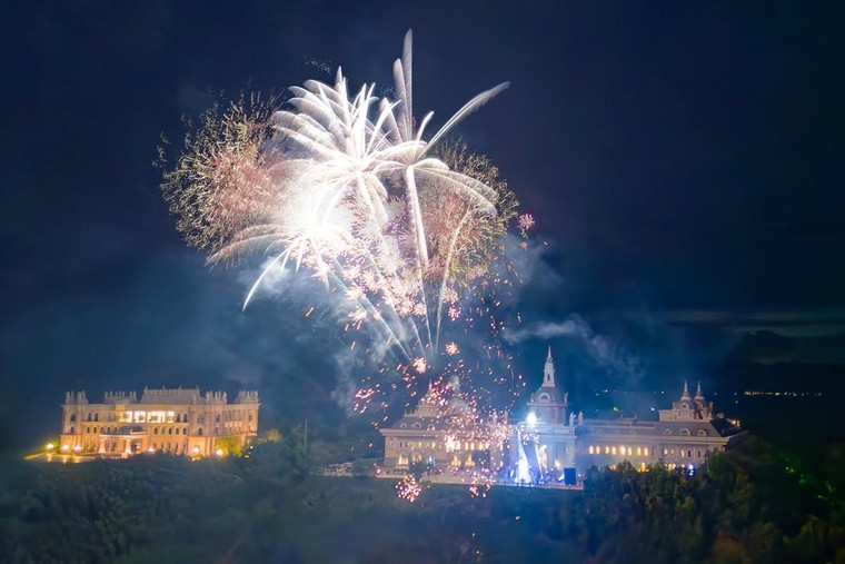 Rực rỡ dạ tiệc countdown tại các quần thể du lịch Vinpearl ảnh 7