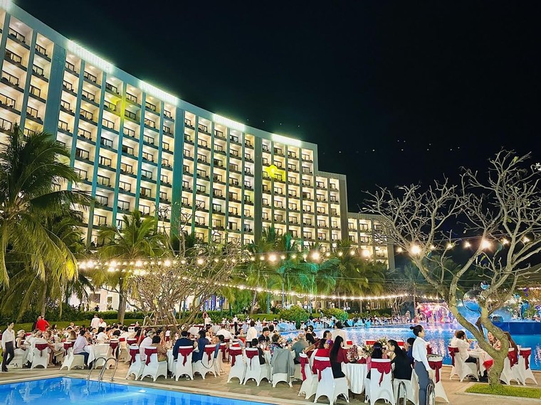 Rực rỡ dạ tiệc countdown tại các quần thể du lịch Vinpearl ảnh 10
