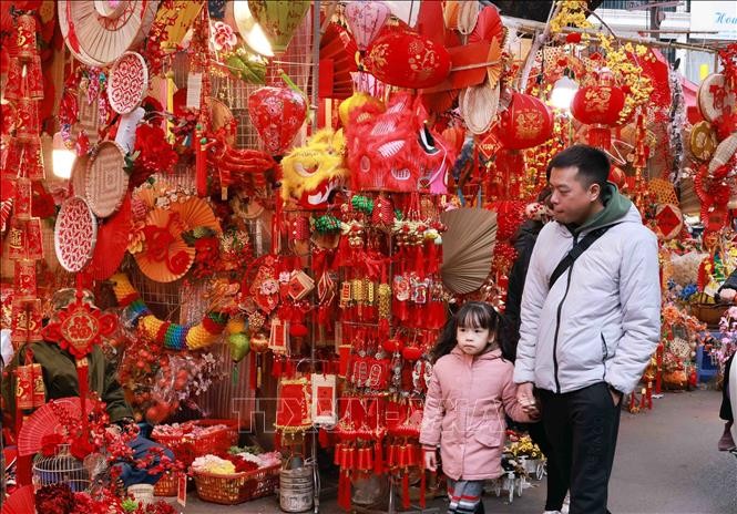 Rực rỡ chợ hoa Tết truyền thống phố cổ Hà Nội ảnh 3