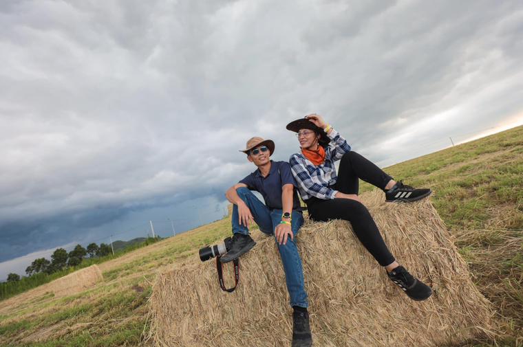 Đồng cỏ rộng hàng ngàn ha mãn nhãn ở Nghệ An “đốn tim” du khách ảnh 6