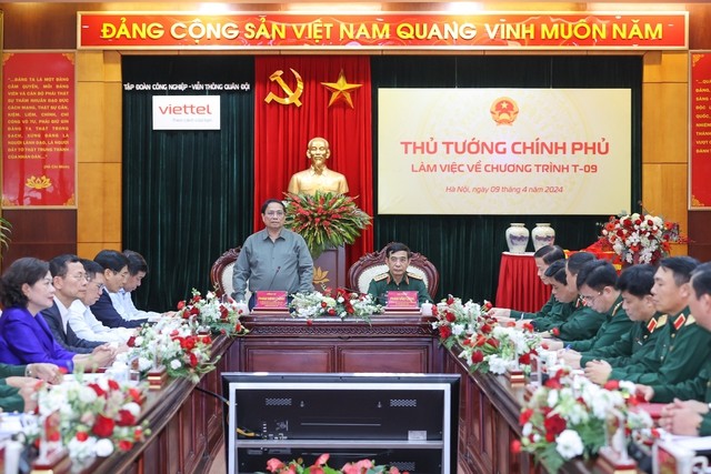 Thủ tướng: Viettel cần thực hiện "3 tiên phong" trong phát triển công nghiệp quốc phòng ảnh 1