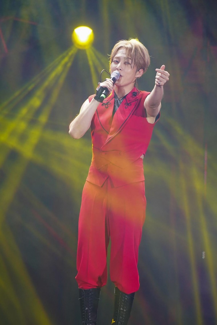 Idol XIUMIN cùng 100.000 khán giả “phá đảo” điểm đến quốc tế mới Vũ Yên ảnh 3