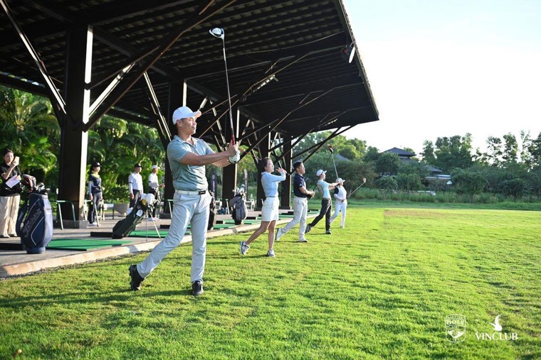 Phú Quốc sôi động chào đón hơn 80 golfer thi đấu giải VinClub Golf 2024 ảnh 4