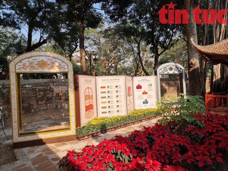 Triển lãm "Bia đá kể chuyện" khai thác giá trị nội dung 82 bia Tiến sĩ ảnh 1