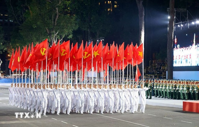 50 năm thống nhất đất nước: Lần đầu tiên hợp luyện tất cả lực lượng diễu binh, diễu hành ảnh 1