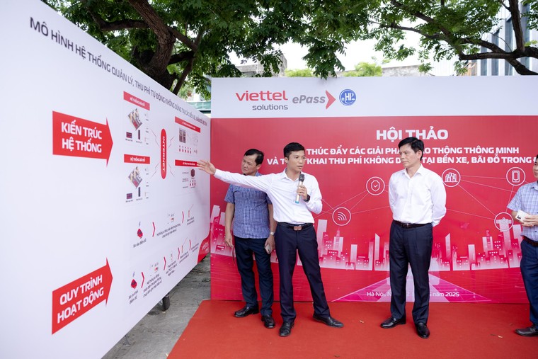 Viettel đồng hành cùng Bộ Xây dựng thúc đẩy giao thông thông minh tại Việt Nam ảnh 1