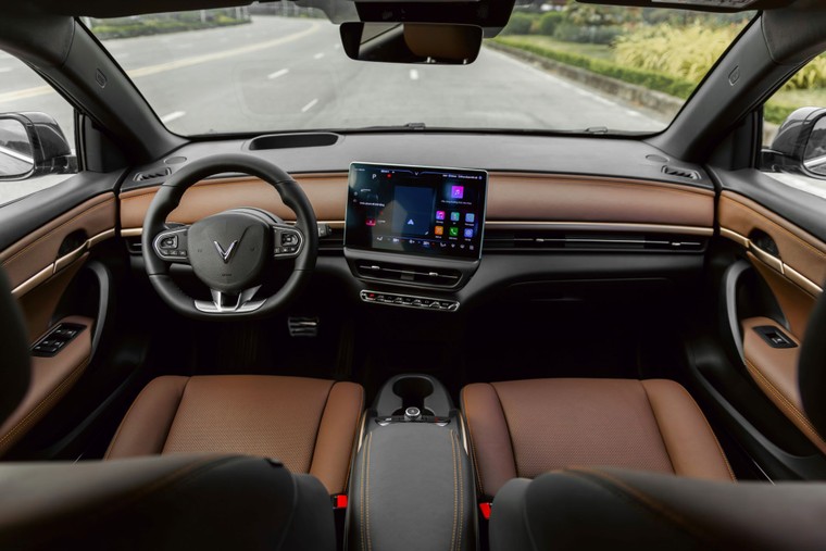 Bán hơn 7.300 xe trong 5 tháng đầu năm, VinFast VF 6 tiếp tục hút khách nhờ loạt ưu đãi khủng ảnh 1