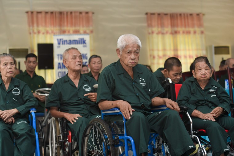 Vinamilk “Viết tiếp câu chuyện hòa bình” bằng tranh và hành động ảnh 1