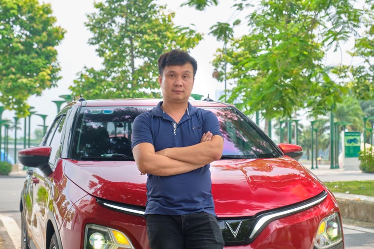 Chủ xe VinFast VF 5 sau 2 năm sử dụng: “Không khói bụi, tiết kiệm, dùng rẻ ngang xe máy” ảnh 1