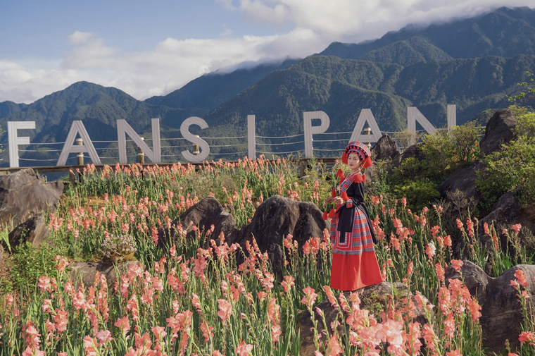 Từ Hà Nội đi đâu dịp lễ 2/9: Gợi ý 3 hành trình lên rừng xuống biển ảnh 1