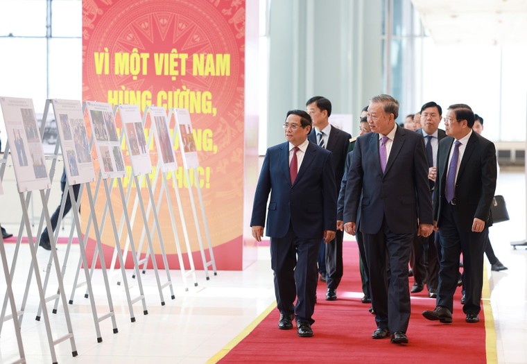 Kỷ niệm 80 năm thành lập Chính phủ nước Cộng hòa xã hội chủ nghĩa Việt Nam ảnh 1