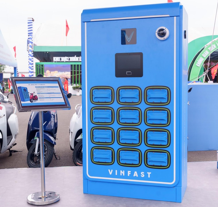 V-Green và Viettel Post hợp tác triển khai hạ tầng trạm sạc, tủ đổi pin và tủ giao nhận thông minh ảnh 1