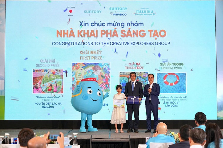 Kỉ niệm 10 năm chương trình” Mizuiku- Em yêu nước sạch” và Triển lãm tranh “Bảo tồn nguồn nước" ảnh 1