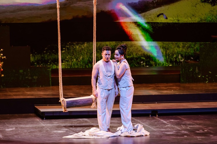 Khán giả Hà Nội đắm chìm trong bản tình ca bi tráng La Traviata ảnh 4