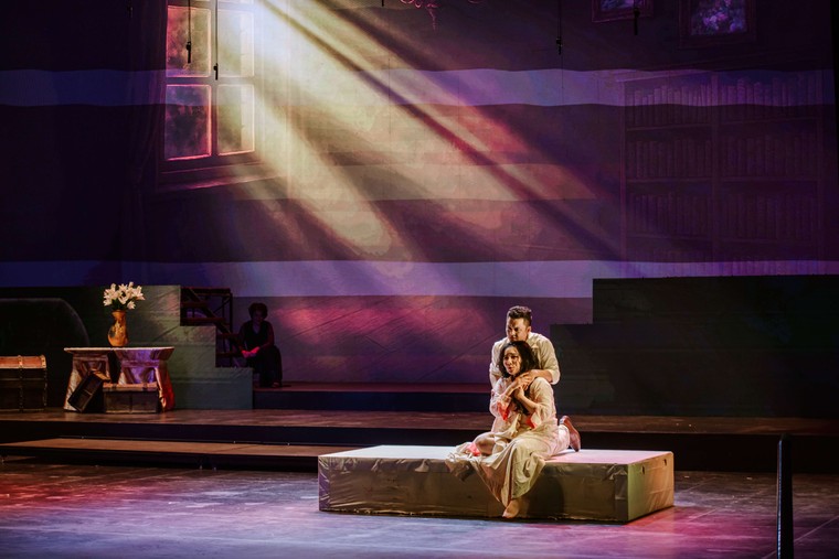 Khán giả Hà Nội đắm chìm trong bản tình ca bi tráng La Traviata ảnh 8