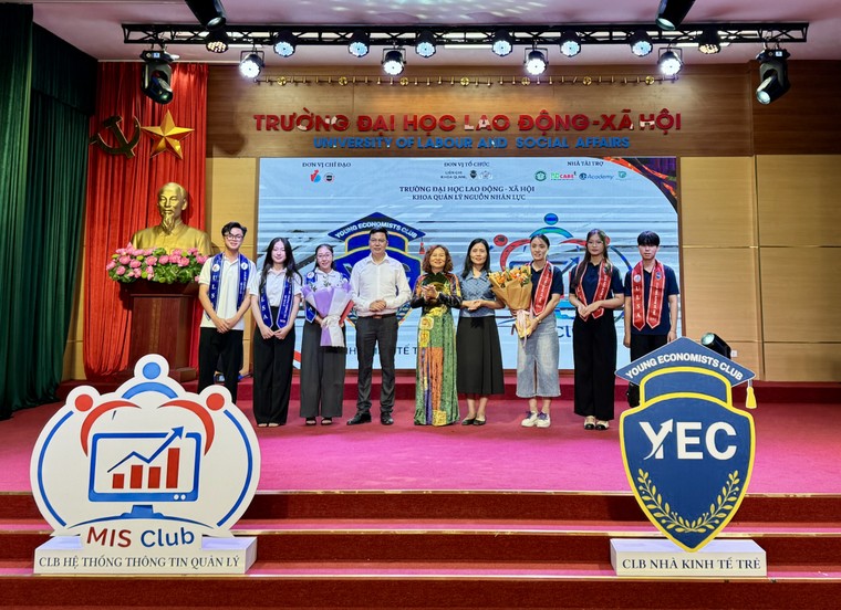Trường Đại học Lao động Xã hội ra mắt hai câu lạc bộ chuyên ngành mới cho sinh viên ảnh 4
