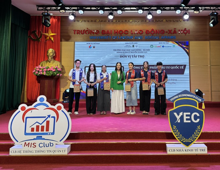 Trường Đại học Lao động Xã hội ra mắt hai câu lạc bộ chuyên ngành mới cho sinh viên ảnh 7