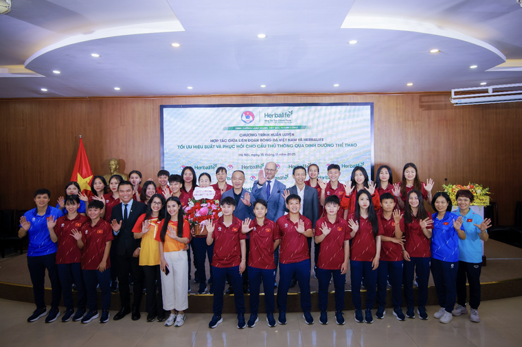 Herbalife Vietnam đồng hành cùng Liên Đoàn Bóng Đá Việt Nam tổ chức buổi đào tạo về dinh dưỡng thể thao nâng cao cho các huấn luyện viên và cầu thủ bóng đá ảnh 3