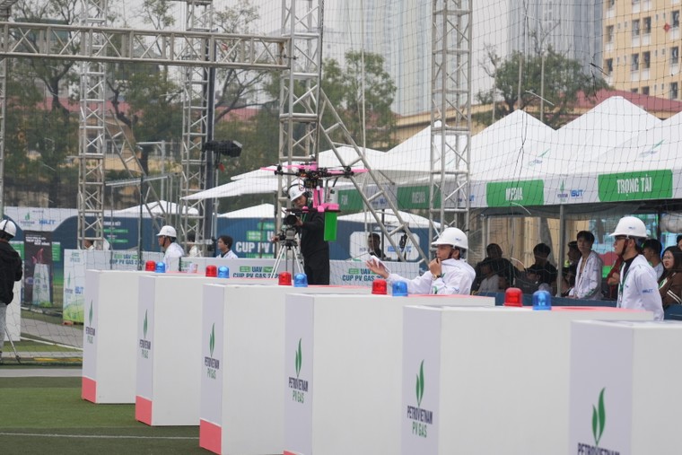 Chung kết Cuộc thi Sáng tạo UAV - Sân chơi công nghệ dành cho sinh viên ảnh 3