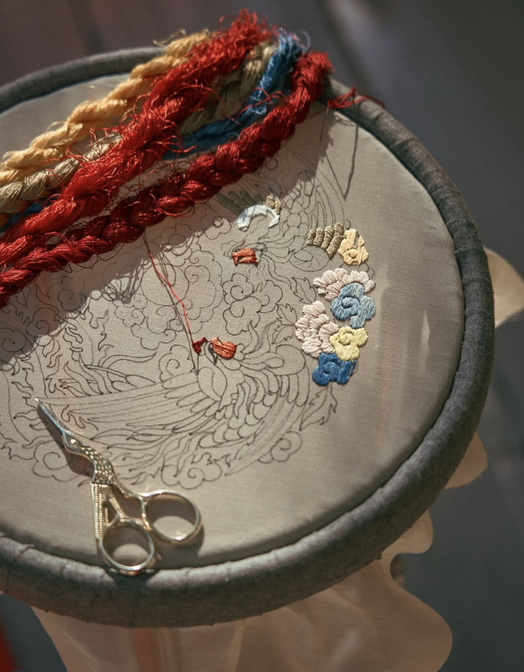 Sức sống di sản thêu trong thực hành nghệ thuật đương đại ảnh 6