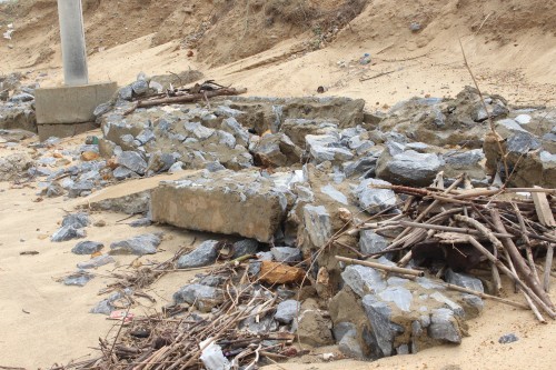 Quảng Bình: Kè đê biển xã Hải Trạch hư hỏng nặng ảnh 5